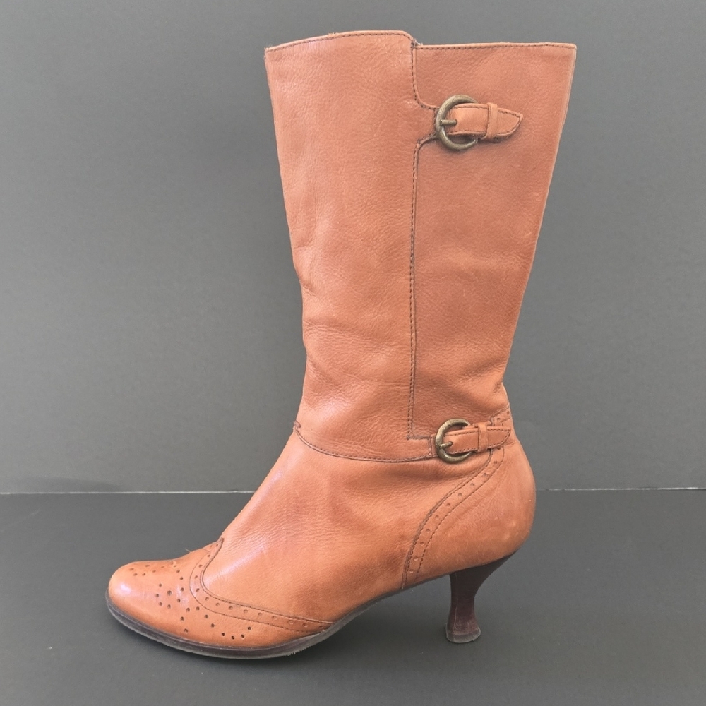 NICOLE Tan Heeled Boots